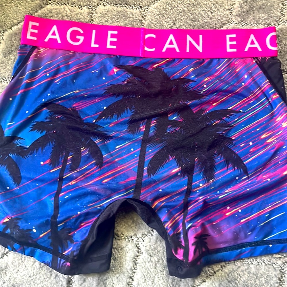 Mens boxer briefs, size medium